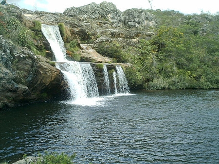 Parque_Biribiri_cachoeira-dos-cristais