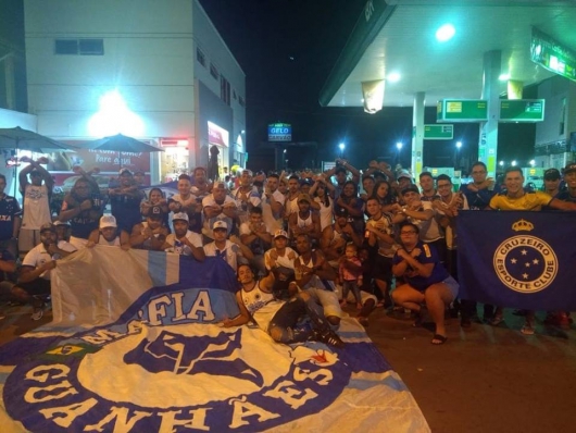 Cruzeiro se consagra Campeão da Copa do Brasil e torcedores comemoram o título pelas ruas de Guanhães