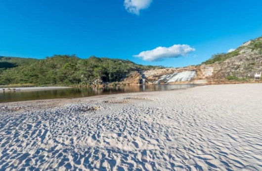 ESPECIAL DE VERÃO: Conheça cinco destinos incríveis a menos de 200 km de Guanhães para você curtir os dias de sol