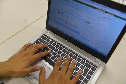LIBERADO: Receita paga 6º lote de restituição do Imposto de Renda