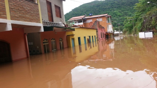 Solidariedade: Município de Ferros recolhe doações para famílias afetadas pela chuva