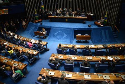 Senado deve retomar atividades com discussão sobre reforma do ensino médio