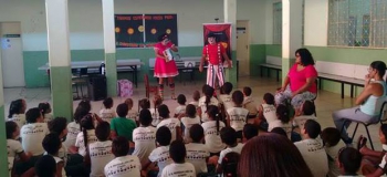 Projeto Teatro de Luz anima escolas de Conceição do Mato Dentro