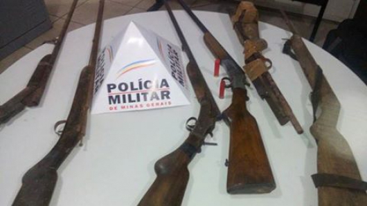 Itabira e Região: Polícia Militar realiza operação e apreende 17 armas de fogo