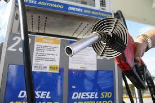 Petrobras anuncia alta no preço do diesel