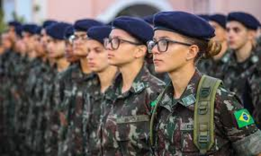 Mulheres poderão se alistar nas Forças Armadas, pela primeira vez, a partir de janeiro