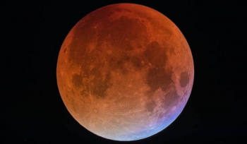 Superlua, Lua Azul e Lua de Sangue coincidem nesta quarta; entenda