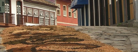 Diamantina idealiza ilustrações dos tapetes da Semana Santa; comunidade local é chamada a participar da confecção