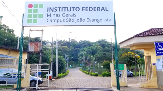 Inscrições para vagas de estágio não obrigatório remunerado do IFMG/SJE terminam neste domingo (12)