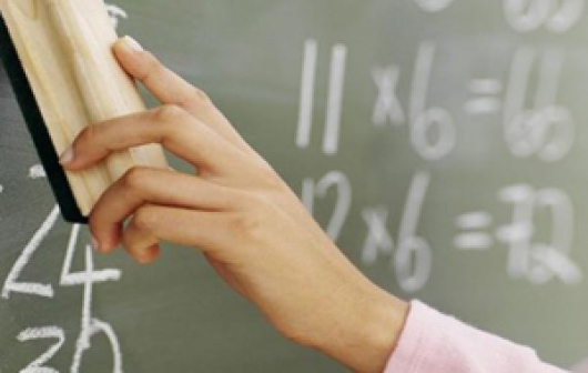 Piso salarial dos professores sobe 11,36% e passa a ser de R$ 2.135
