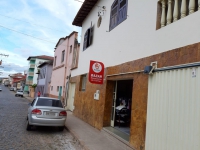 SOLIDARIEDADE: Você já conhece o Bazar da Associação Casa de Apoio dos portadores de câncer, em Guanhães?