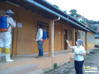 Sabin&oacute;polis realiza pulveriza&ccedil;&atilde;o com hipoclorito de s&oacute;dio nas &aacute;reas externas das Unidades de Sa&uacute;de