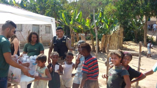 Polícia Militar de Senhora do Porto apoia ações do Cras Itinerante