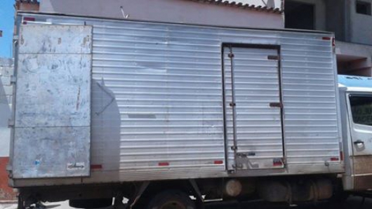 Caminhão que transportava mudanças para Santa Maria do Suaçuí é roubado perto de Caeté