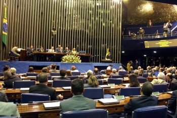 Senado aprova voto distrital para vereadores