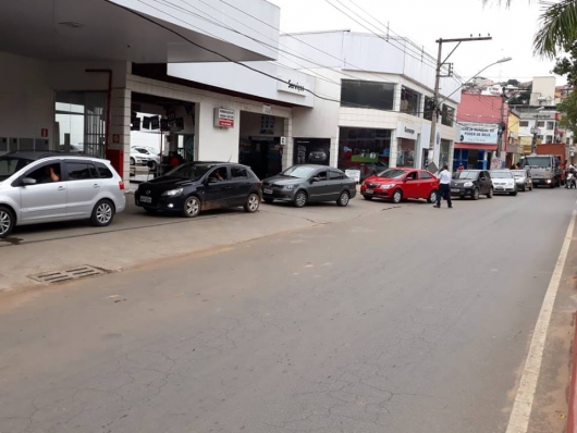 Greve dos caminhoneiros afeta abastecimento de combustível e gás na maior cidade da região