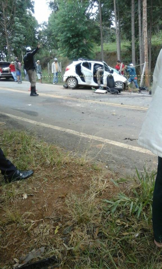 NOTÍCIA DE ÚLTIMA HORA:  Quatro ficam feridos em acidente na BR-259, entre Guanhães e Virginópolis