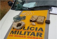 Menor &eacute; detido com maconha, coca&iacute;na e crack em Belo Oriente