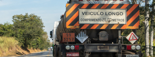 Veículos de grande porte terão tráfego restrito nas rodovias estaduais durante o feriado