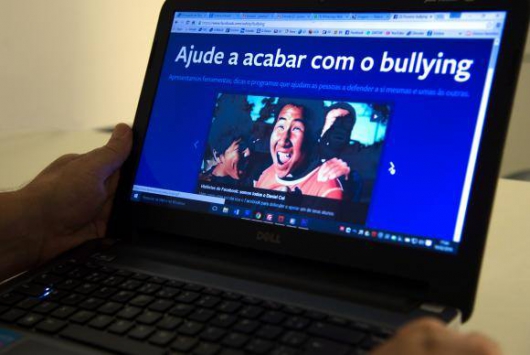 Facebook lança plataforma para combater bullying pela rede social