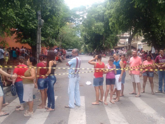 Água volta a ser captada no rio Doce, mas distribuição segue em Valadares