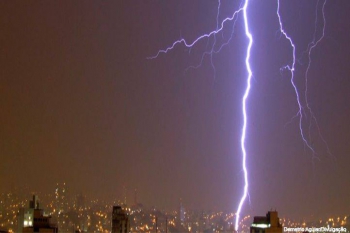 Cemig alerta para incidência de raios durante tempestades em Minas Gerais