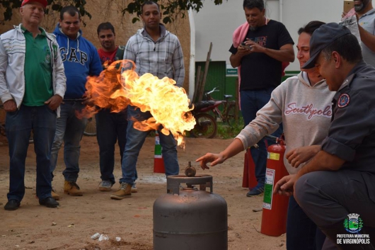 Funcionários de Virginópolis recebem capacitação de primeiros socorros, prevenção e combate a incêndios