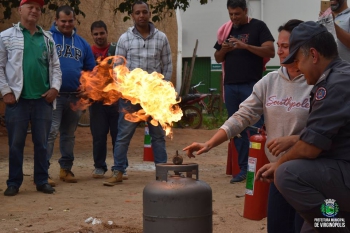 Funcionários de Virginópolis recebem capacitação de primeiros socorros, prevenção e combate a incêndios