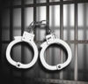 Homem &eacute; preso por suspeita de tr&aacute;fico de drogas e corrup&ccedil;&atilde;o de menores em Guanh&atilde;es   