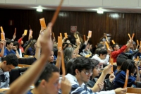 Plenárias municipais do Parlamento Jovem começam em junho