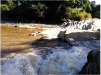 Jovem desaparece em cachoeira de São Pedro do Suaçuí