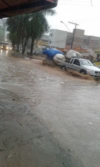 GUANHÃES: Fortes chuvas desta terça-feira deixam estragos em vários pontos da cidade