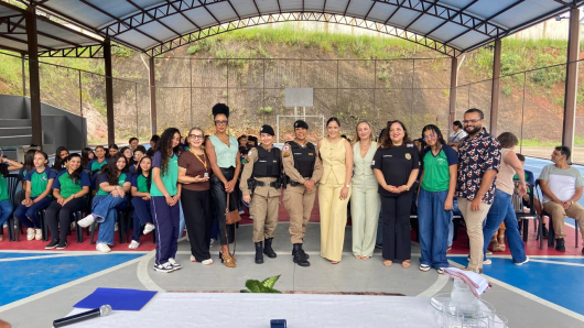 Roda de conversa re&uacute;ne mulheres inspiradoras e alunos na E.E. Fazenda S&atilde;o Sebasti&atilde;o