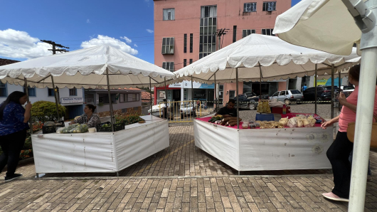 FEIRA MULHERES QUE PRODUZEM