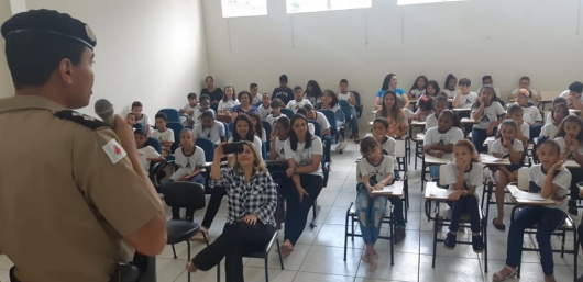 Alunos da E.E. Padre Café se formam no projeto “Aluno Nota 100” da Polícia Militar