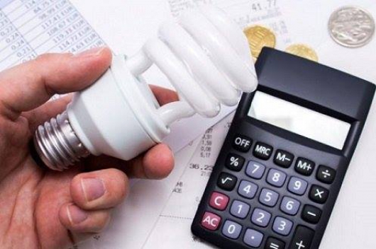 Veja como reduzir o consumo de energia elétrica nos dias quentes de verão