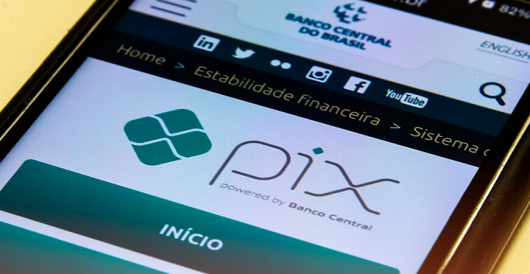 Pix poderá ser usado em aplicativos de mensagens e compras pela internet