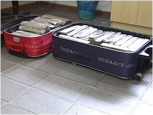 Dois homens são presos com 50 kg de maconha em Belo Oriente