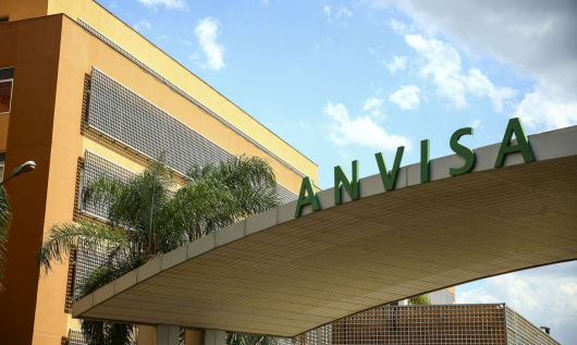 Anvisa aprova medicamento para tratamento da covid-19