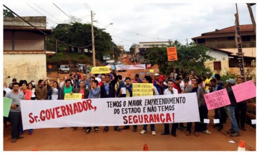 Comunidade manifesta contra a violência em Conceição do Mato Dentro