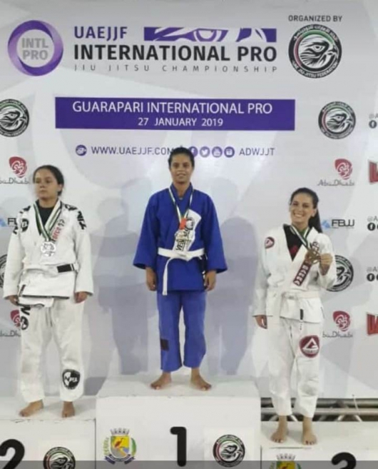 GUANHÃES: Aluna do CRAS conquista 1º lugar em campeonato internacional de Jiu-Jitsu