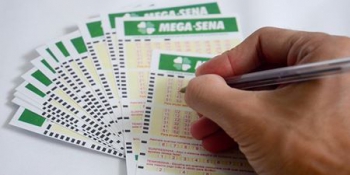 Mega-Sena pode pagar R$ 9 milhões nesta quarta-feira