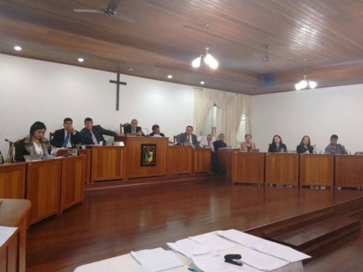 Legislativo guanhanense julga improcedentes as denúncias feitas ao prefeito Ladinho, e ele é absolvido por 8 votos a 4