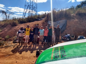 SOLIDARIEDADE: Polícia Militar de Meio Ambiente de Guanhães promove campanha de arrecadação de alimentos em prol de catadores do Lixão