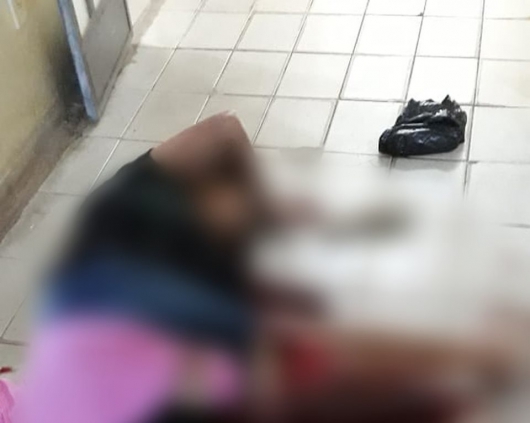 Mulher morre depois de chutar e quebrar porta de vidro de unidade de Saúde em Sardoá