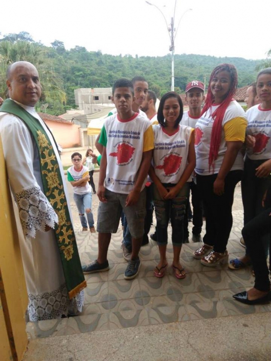 Santa Maria do Suaçuí recebe o encerramento da Primeira Experiência da Juventude Missionária de Minas Gerais