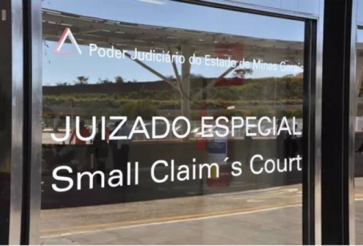 RESOLUÇÃO: Novo passaporte não dispensa cuidados em viagem de menores sozinhos