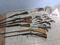 PM apreende 14 armas de fogo e duas armas de ar comprimido em Sardoá