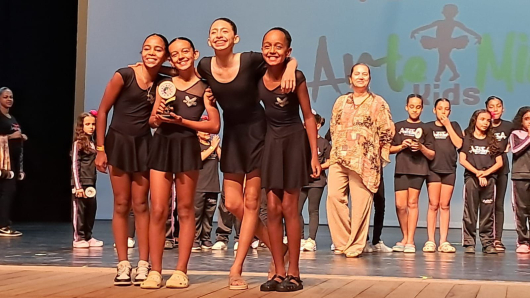 VI FESTIVAL ARTE MINAS: RR Studio Dance de Guanh&atilde;es se destaca em festival estadual e conquista bons resultados em Belo Horizonte