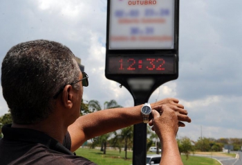 Minimizar efeitos: Médico dá dicas para adaptação ao fim do horário de verão